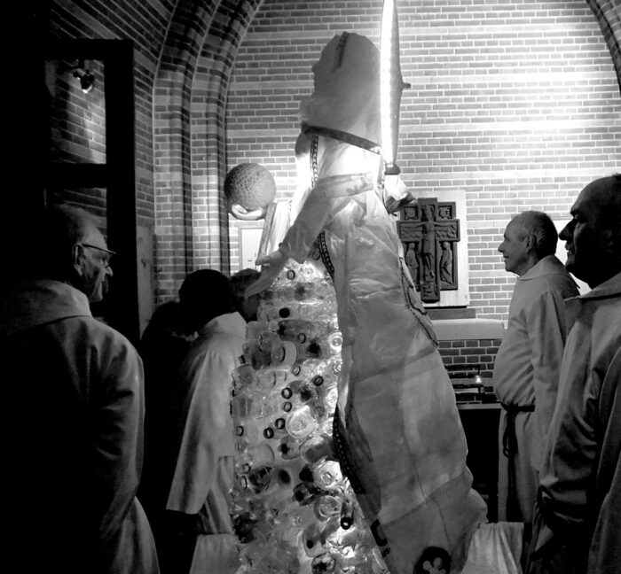 Klimaat Madonna - Processie Earth Hour
