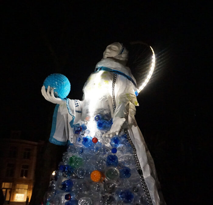 Klimaat Madonna - Processie Earth Hour