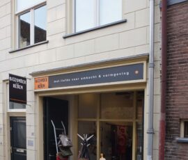 Gevelbord, gevelplaat en open, gesloten bordje ontworpen voor design winkel Bijzonder- Heden, Papenstraat in Zwolle 2017 Bijzonder-heden- gevelplaat ontwerp- marit otto